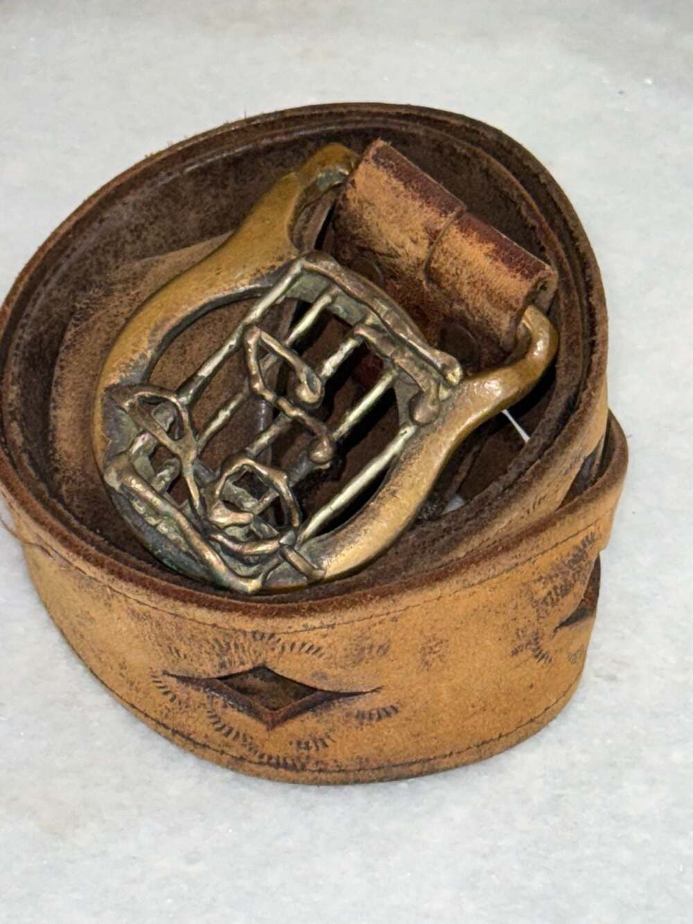 Brass Abstract Brutalist Buckle w/ Music Symbols & VTG Leather Belt Size 36